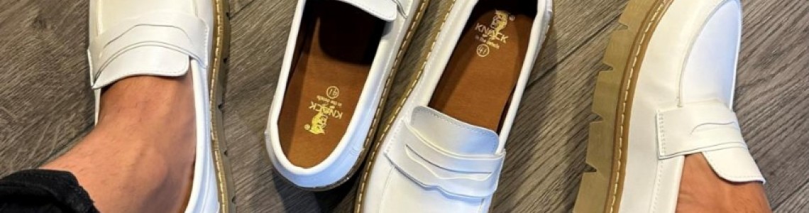 Beyaz Ayakkabı Nasıl Temizlenir? - Sararmalara Son!