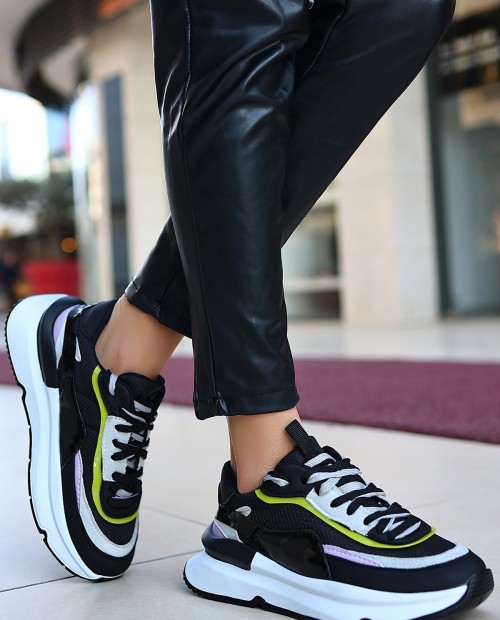 Aleh Siyah Cilt Lila Detaylı Spor Ayakkabı