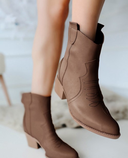 Akver Kahverengi Cilt Topuklu Bot