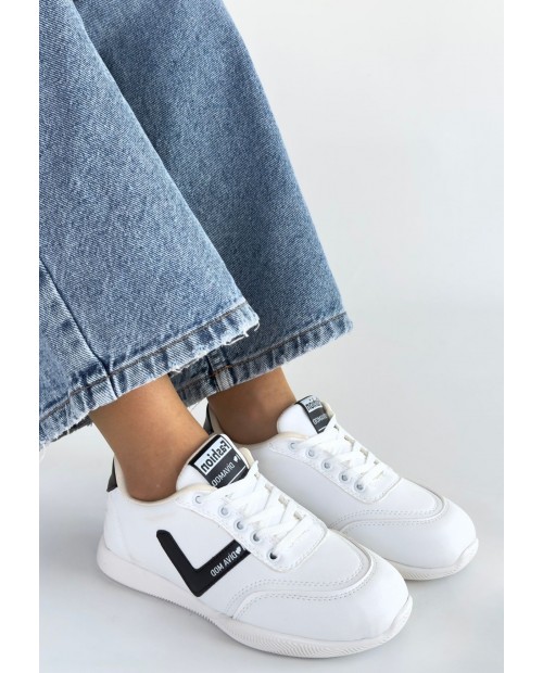 Jowen Beyaz Cilt Siyah Detaylı Bağcıklı Spor Ayakkabı