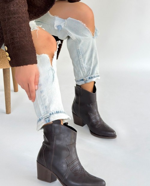 Akver Acı Kahve Cilt Topuklu Bot