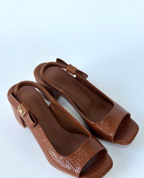 Alessi Kahve Rugan Topuklu Ayakkabı