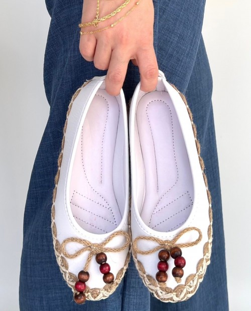 Ilwe Beyaz Cilt Babet Ayakkabı