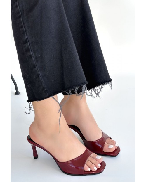 Ribay Bordo Rugan Topuklu Terlik