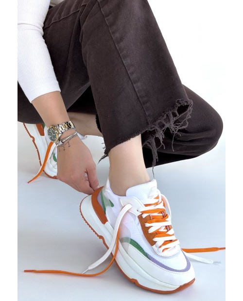 Aleh Beyaz Cilt Turuncu Detaylı Çift Bağcıklı Spor Ayakkabı