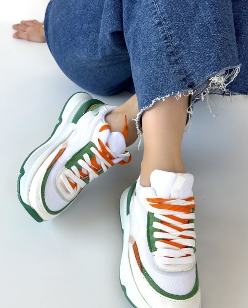 Aleh Beyaz Cilt Yeşil Detaylı Çift Bağcıklı Spor Ayakkabı